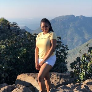 Meet your Posher, Ajah